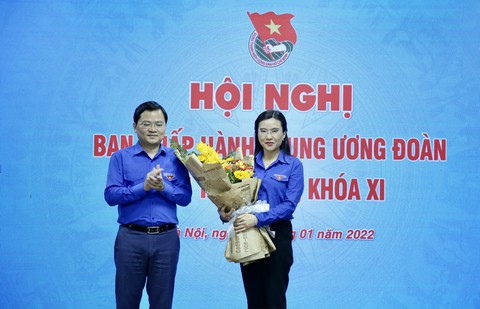 Chị Nguyễn Phạm Duy Trang là tân chủ tịch Hội đồng Đội Trung ương - Ảnh 1. Chị Nguyễn Phạm Duy Trang là tân chủ tịch Hội đồng Đội Trung ương - Ảnh 1.
