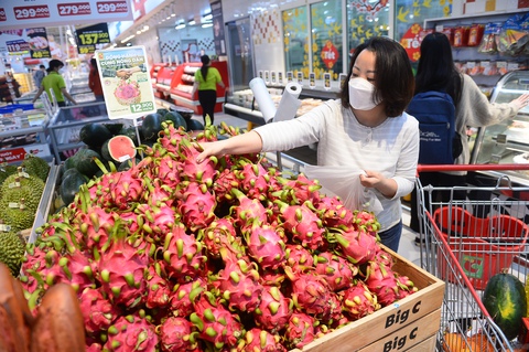 Mỗi nhà mua ít trái cây, bà con sẽ bớt khó - Ảnh 1. Mỗi nhà mua ít trái cây, bà con sẽ bớt khó - Ảnh 1.