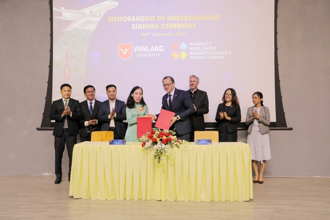 Trường Đại học Văn Lang Ký kết hợp tác cùng Tập đoàn khách sạn hàng đầu thế giới - Ảnh 3. Trường Đại học Văn Lang Ký kết hợp tác cùng Tập đoàn khách sạn hàng đầu thế giới - Ảnh 3.