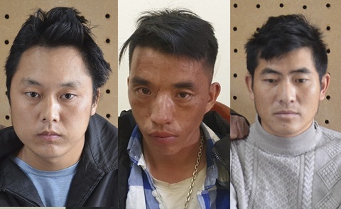 Băng buôn lậu chở 35kg heroin và ma túy đá tông thẳng xe vào công an - Ảnh 2. Băng buôn lậu chở 35kg heroin và ma túy đá tông thẳng xe vào công an - Ảnh 2.