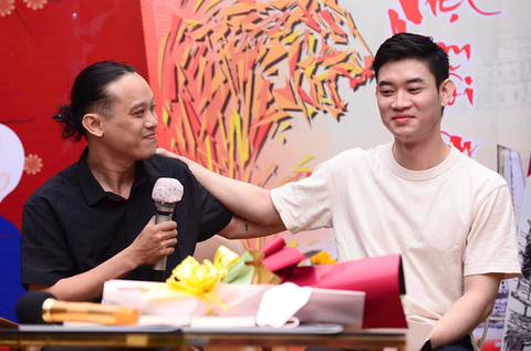 Sáng nay, trao giải cuộc thi, ra mắt sách Đoàn viên sau đại dịch; công bố giai phẩm Tuổi Trẻ Xuân - Ảnh 4. Sáng nay, trao giải cuộc thi, ra mắt sách Đoàn viên sau đại dịch; công bố giai phẩm Tuổi Trẻ Xuân - Ảnh 4.