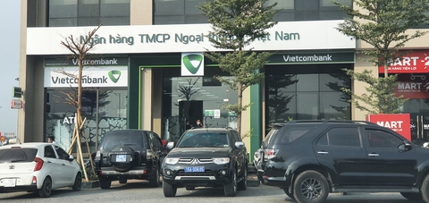 Chi nhánh ngân hàng lớn tại Hải Phòng bị cướp - Ảnh 2. Chi nhánh ngân hàng lớn tại Hải Phòng bị cướp - Ảnh 2.