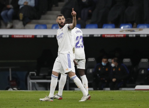 Vinicius Jr trở lại cùng Benzema, Real vùi dập Valencia - Ảnh 4. Vinicius Jr trở lại cùng Benzema, Real vùi dập Valencia - Ảnh 4.