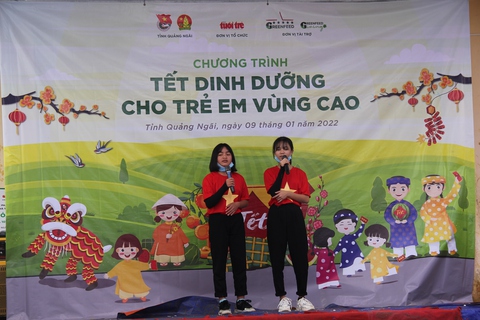 Nhận quà dinh dưỡng, trẻ vùng cao nói về chia cho em và bạn bè trong xóm - Ảnh 5. Nhận quà dinh dưỡng, trẻ vùng cao nói về chia cho em và bạn bè trong xóm - Ảnh 5.
