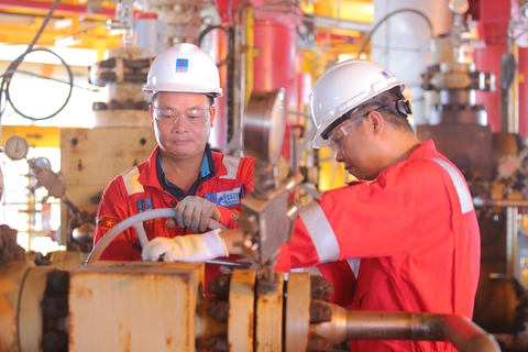 Sửa Luật Dầu khí: Cần lấp khoảng trống pháp lý về nhà thầu - Ảnh 2. Sửa Luật Dầu khí: Cần lấp khoảng trống pháp lý về nhà thầu - Ảnh 2.
