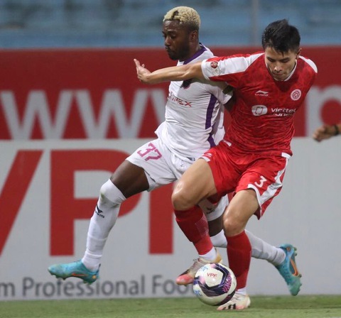Vòng 17 V-League 2022: Hồng Lĩnh Hà Tĩnh ‘tặng’ Nam Định 3 điểm - Ảnh 3. Vòng 17 V-League 2022: Hồng Lĩnh Hà Tĩnh ‘tặng’ Nam Định 3 điểm - Ảnh 3.