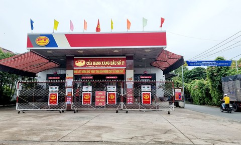 Bình Dương chật vật vì hàng loạt cây xăng treo biển hết hàng, chờ hoàn thiện pháp lý… - Ảnh 3. Bình Dương chật vật vì hàng loạt cây xăng treo biển hết hàng, chờ hoàn thiện pháp lý… - Ảnh 3.
