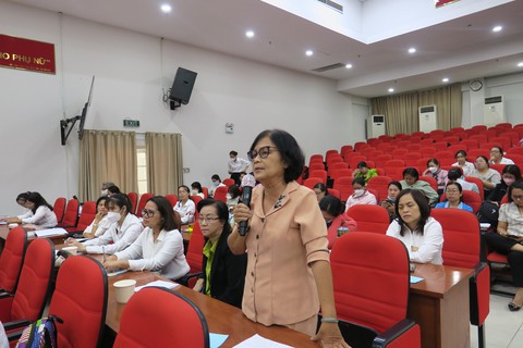 Cử tri TP.HCM đề nghị giải quyết linh động vấn đề hộ khẩu cho trẻ đi học - Ảnh 2. Cử tri TP.HCM đề nghị giải quyết linh động vấn đề hộ khẩu cho trẻ đi học - Ảnh 2.