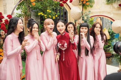 Không gian lễ vu quy đậm phong cách xưa của cô dâu Liêu Hà Trinh - Ảnh 7. Không gian lễ vu quy đậm phong cách xưa của cô dâu Liêu Hà Trinh - Ảnh 7.