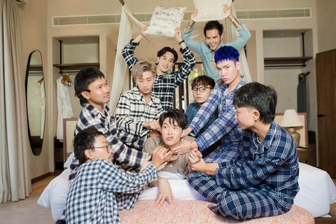 Diệu Nhi - Anh Tú lầy lội hết nấc trong tiệc độc thân - Ảnh 9. Diệu Nhi - Anh Tú lầy lội hết nấc trong tiệc độc thân - Ảnh 9.
