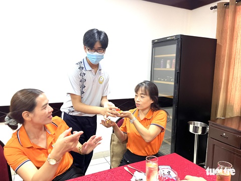 Học sinh lớp 9 thích thú trải nghiệm tìm hiểu ngành nghề - Ảnh 4. Học sinh lớp 9 thích thú trải nghiệm tìm hiểu ngành nghề - Ảnh 4.