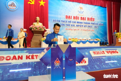 Anh Nguyễn Mạnh Dũng tái đắc cử bí thư Thành Đoàn Đà Nẵng khóa XIX - Ảnh 1. Anh Nguyễn Mạnh Dũng tái đắc cử bí thư Thành Đoàn Đà Nẵng khóa XIX - Ảnh 1.