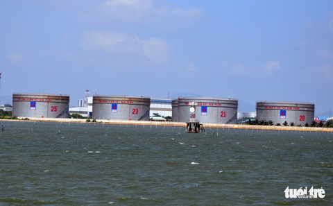 Không mua được dầu, tàu biển nằm cảng, mỗi tháng doanh nghiệp vận tải mất 50 triệu/tàu - Ảnh 2. Không mua được dầu, tàu biển nằm cảng, mỗi tháng doanh nghiệp vận tải mất 50 triệu/tàu - Ảnh 2.