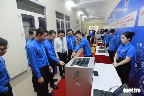 Anh Nguyễn Mạnh Dũng tái đắc cử bí thư Thành Đoàn Đà Nẵng khóa XIX - Ảnh 3. Anh Nguyễn Mạnh Dũng tái đắc cử bí thư Thành Đoàn Đà Nẵng khóa XIX - Ảnh 3.