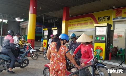 NSHPETRO cam kết duy trì bán xăng dầu giúp nông dân sản xuất nông nghiệp - Ảnh 1. NSHPETRO cam kết duy trì bán xăng dầu giúp nông dân sản xuất nông nghiệp - Ảnh 1.