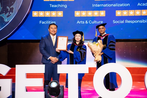 VinUni là đại học trẻ nhất châu Á - Thái Bình Dương đạt bảy tiêu chí QS 5 sao - Ảnh 1. VinUni là đại học trẻ nhất châu Á - Thái Bình Dương đạt bảy tiêu chí QS 5 sao - Ảnh 1.