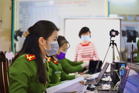 Bộ Công an đã cấp 73 triệu căn cước công dân gắn chip - Ảnh 1. Bộ Công an đã cấp 73 triệu căn cước công dân gắn chip - Ảnh 1.