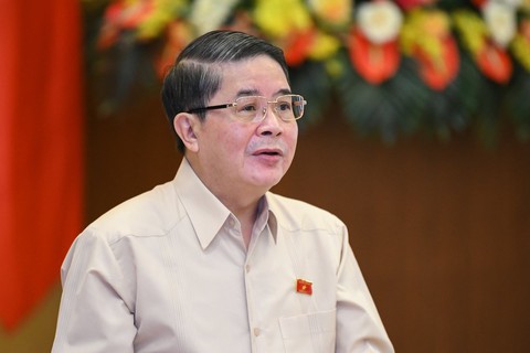 Thường vụ Quốc hội đồng ý trình Quốc hội xem xét tăng lương cơ sở, lương hưu, phụ cấp nghề y - Ảnh 1. Thường vụ Quốc hội đồng ý trình Quốc hội xem xét tăng lương cơ sở, lương hưu, phụ cấp nghề y - Ảnh 1.
