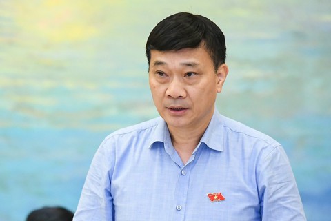 Ủy ban Kinh tế: Thị trường chứng khoán, bất động sản, trái phiếu biến động lớn, nhiều hệ lụy - Ảnh 1. Ủy ban Kinh tế: Thị trường chứng khoán, bất động sản, trái phiếu biến động lớn, nhiều hệ lụy - Ảnh 1.