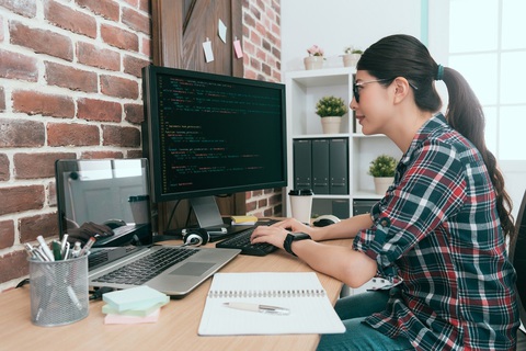 Công chức Thái Lan được phép làm việc tại nhà - Ảnh 1. Công chức Thái Lan được phép làm việc tại nhà - Ảnh 1.