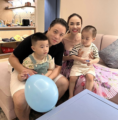 Ảnh vui sao Việt 12-10: Ngọc Trinh nhí nhảnh bên Minh Hằng - Ảnh 5. Ảnh vui sao Việt 12-10: Ngọc Trinh nhí nhảnh bên Minh Hằng - Ảnh 5.