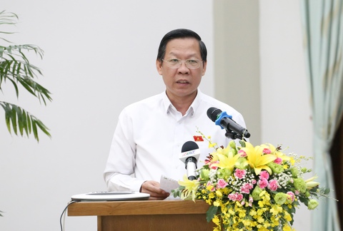 Chủ tịch Phan Văn Mãi: Phải có giải pháp, không thể cứ điều chỉnh giá xăng lại gây sốc thị trường - Ảnh 2. Chủ tịch Phan Văn Mãi: Phải có giải pháp, không thể cứ điều chỉnh giá xăng lại gây sốc thị trường - Ảnh 2.
