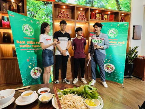 2 ngày sôi nổi cùng Phở xuống phố - Ảnh 12. 2 ngày sôi nổi cùng Phở xuống phố - Ảnh 12.