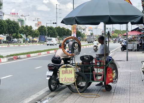 Ổn định thị trường xăng dầu: Cần tháo gỡ khó khăn cho doanh nghiệp - Ảnh 3. Ổn định thị trường xăng dầu: Cần tháo gỡ khó khăn cho doanh nghiệp - Ảnh 3.
