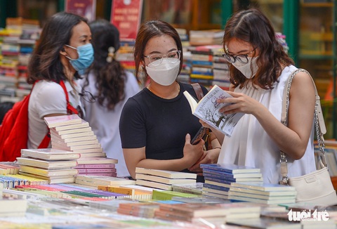 Khởi động nền công nghiệp xuất bản - Ảnh 1. Khởi động nền công nghiệp xuất bản - Ảnh 1.