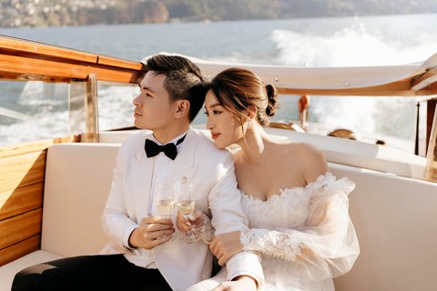 Đỗ Mỹ Linh chính thức tung ảnh cưới, công bố kết hôn với con trai bầu Hiển - Ảnh 2. Đỗ Mỹ Linh chính thức tung ảnh cưới, công bố kết hôn với con trai bầu Hiển - Ảnh 2.
