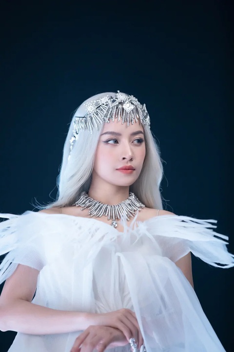 Phản ứng của cư dân mạng khi Chi Pu tuyên bố hủy ra mắt album đầu tay - Ảnh 3. Phản ứng của cư dân mạng khi Chi Pu tuyên bố hủy ra mắt album đầu tay - Ảnh 3.
