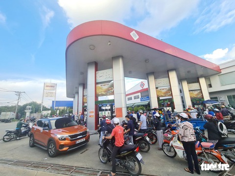 Bộ Công Thương yêu cầu 2 nhà máy lọc dầu tăng công suất, hỗ trợ giao hàng nhanh - Ảnh 2. Bộ Công Thương yêu cầu 2 nhà máy lọc dầu tăng công suất, hỗ trợ giao hàng nhanh - Ảnh 2.