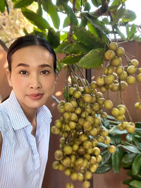 Ảnh vui sao Việt 13-10: Hoa hậu Mai Phương Thúy chân quê bên Ngọc Lan - Ảnh 3. Ảnh vui sao Việt 13-10: Hoa hậu Mai Phương Thúy chân quê bên Ngọc Lan - Ảnh 3.