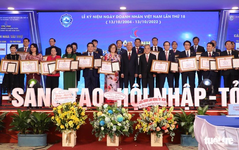 ton vinh ton vinh