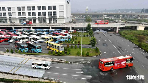 Bối rối khi đến bến xe Miền Đông mới - Ảnh 1. Bối rối khi đến bến xe Miền Đông mới - Ảnh 1.