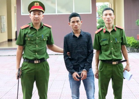Đột nhập tiệm vàng trộm hơn 183 chỉ vàng, bị bắt trên đường bỏ trốn vào Nam - Ảnh 1. Đột nhập tiệm vàng trộm hơn 183 chỉ vàng, bị bắt trên đường bỏ trốn vào Nam - Ảnh 1.