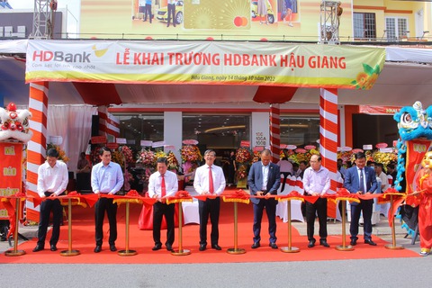 HDBank khai trương hoạt động chi nhánh tại Hậu Giang - Ảnh 1. HDBank khai trương hoạt động chi nhánh tại Hậu Giang - Ảnh 1.