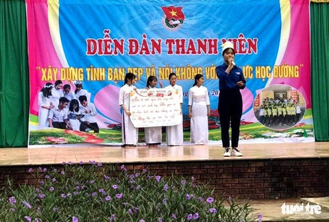 Dịch chuyển giới tính trong các vụ bạo lực học đường - Ảnh 2. Dịch chuyển giới tính trong các vụ bạo lực học đường - Ảnh 2.