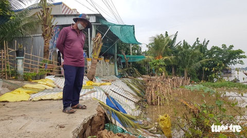 Sạt lở xảy ra nhiều nơi ở An Giang, Đồng Tháp - Ảnh 1. Sạt lở xảy ra nhiều nơi ở An Giang, Đồng Tháp - Ảnh 1.