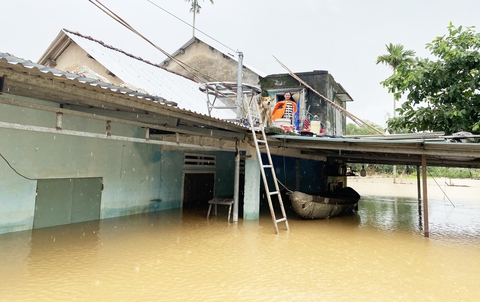 Hơn 4.000 ngôi nhà ở Quảng Nam bị ngập, 1 người chết - Ảnh 1. Hơn 4.000 ngôi nhà ở Quảng Nam bị ngập, 1 người chết - Ảnh 1.