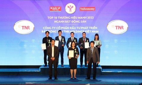 Vinh danh doanh nghiệp bất động sản kiến tạo những dự án thuận ích - Ảnh 1. Vinh danh doanh nghiệp bất động sản kiến tạo những dự án thuận ích - Ảnh 1.