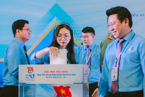 Bạn trẻ TP.HCM trải nghiệm công nghệ thực tế ảo tại Đại hội Đoàn - Ảnh 3. Bạn trẻ TP.HCM trải nghiệm công nghệ thực tế ảo tại Đại hội Đoàn - Ảnh 3.