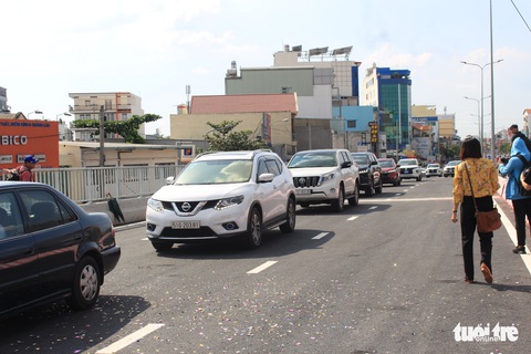 TP.HCM thông xe nhánh 2 cầu Bưng, giảm ùn tắc cửa ngõ Tây Bắc - Ảnh 2. TP.HCM thông xe nhánh 2 cầu Bưng, giảm ùn tắc cửa ngõ Tây Bắc - Ảnh 2.
