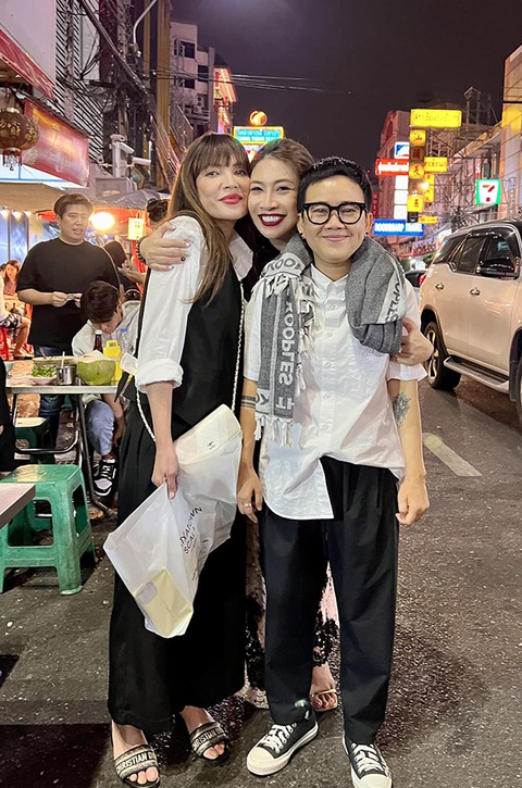 Ảnh vui sao Việt 17-10: Phi Hùng gây ngỡ ngàng vì độ dẻo dai ở tuổi 45 - Ảnh 7. Ảnh vui sao Việt 17-10: Phi Hùng gây ngỡ ngàng vì độ dẻo dai ở tuổi 45 - Ảnh 7.