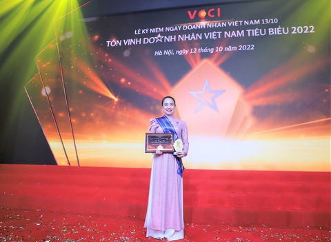 Lãnh đạo EVNNPC là Doanh nhân tiêu biểu Việt Nam 2022 - Ảnh 2. Lãnh đạo EVNNPC là Doanh nhân tiêu biểu Việt Nam 2022 - Ảnh 2.