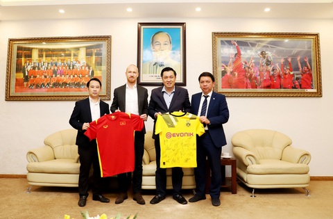 Borussia Dortmund đem đội hình mạnh nhất đấu với tuyển Việt Nam - Ảnh 1. Borussia Dortmund đem đội hình mạnh nhất đấu với tuyển Việt Nam - Ảnh 1.