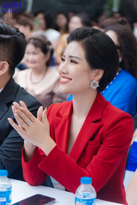 Đạo đức và trí tuệ tạo dựng khí chất lãnh đạo của phụ nữ - Ảnh 3. Đạo đức và trí tuệ tạo dựng khí chất lãnh đạo của phụ nữ - Ảnh 3.