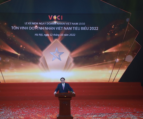Lãnh đạo EVNNPC là Doanh nhân tiêu biểu Việt Nam 2022 - Ảnh 3. Lãnh đạo EVNNPC là Doanh nhân tiêu biểu Việt Nam 2022 - Ảnh 3.