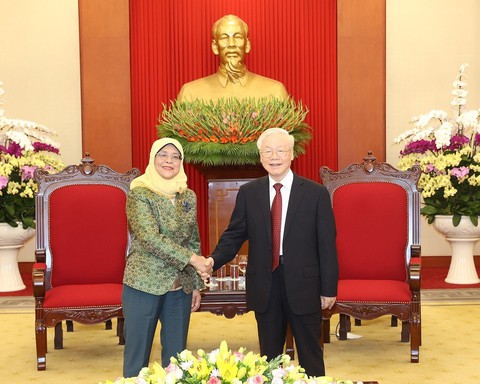 Tổng bí thư, Thủ tướng và Chủ tịch Quốc hội tiếp Tổng thống Singapore - Ảnh 1. Tổng bí thư, Thủ tướng và Chủ tịch Quốc hội tiếp Tổng thống Singapore - Ảnh 1.