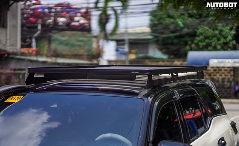 Toyota Fortuner độ hầm hố, biến thành ‘quái vật offroad’, ghế như siêu xe - Ảnh 6. Toyota Fortuner độ hầm hố, biến thành ‘quái vật offroad’, ghế như siêu xe - Ảnh 6.